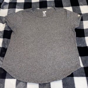 AE Tailgate basic tee